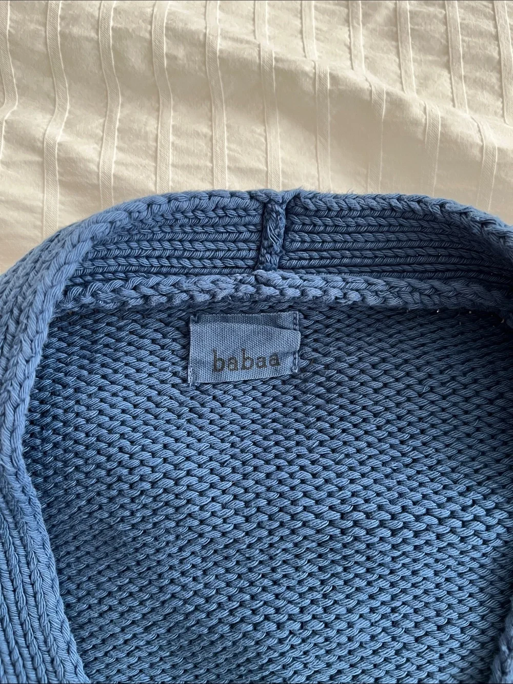 Babaa Cardigan no 16 in Deep Water - Picture 2 of 3